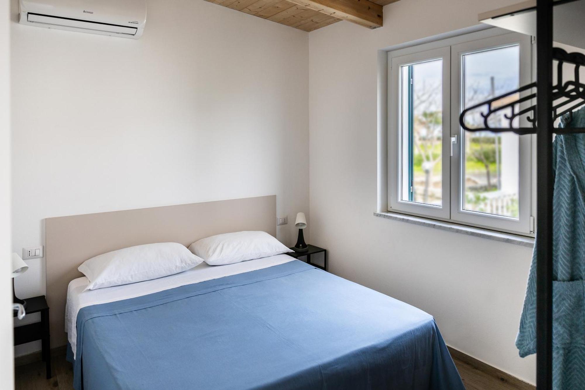 Villaggio Camping Poseidon - Bungalows & Rooms With Sea View In Nature Santa Caterina Dello Ionio Marina Kültér fotó
